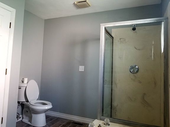 4th image of 116 Huntwood Ct