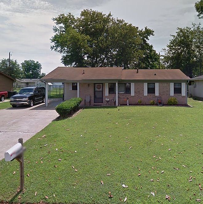 1st image of 2404 Amberly Dr