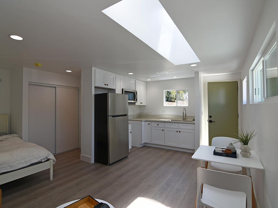 1st image of 2712 Westwood Blvd #S