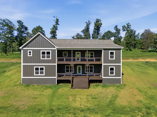 4 Turkey Cove Dr, Hayesville, NC 28904