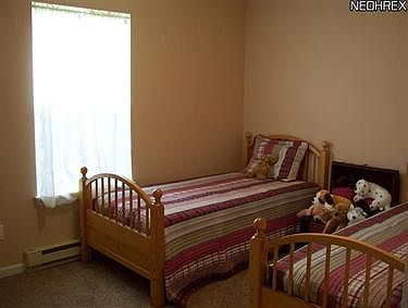 4th image of 3262 Greentree Cir