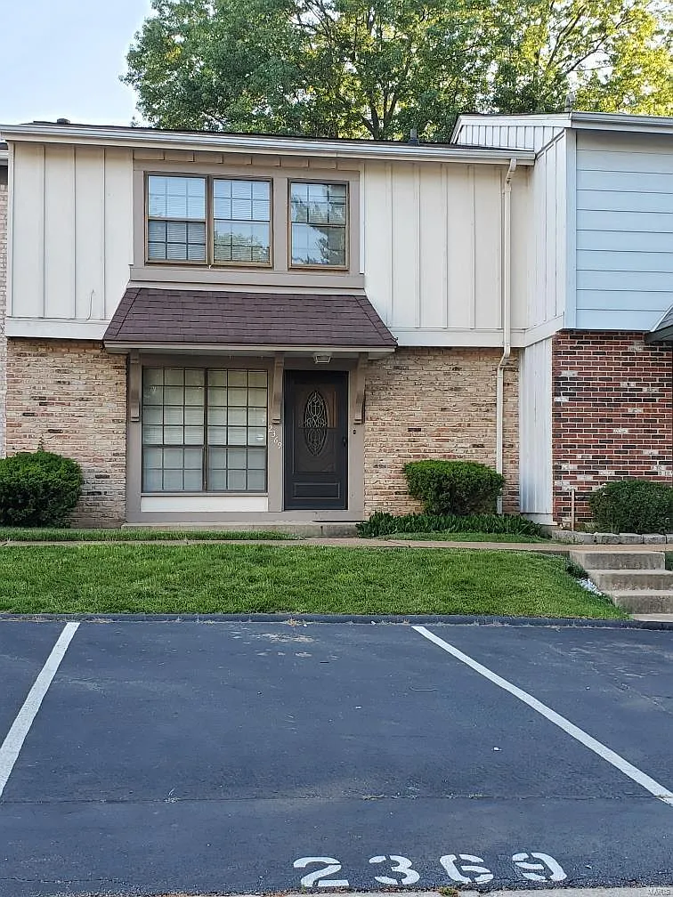 2369 Hiddengarden Ct photo 1