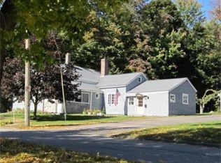 98 Temple St, Gardner, MA 01440