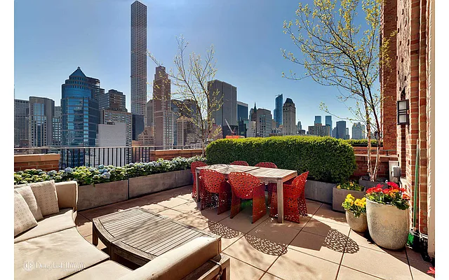 Rented by Douglas Elliman | media 31