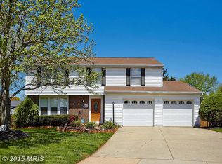 5477 Braddock Ridge Dr, Centreville, VA 20120