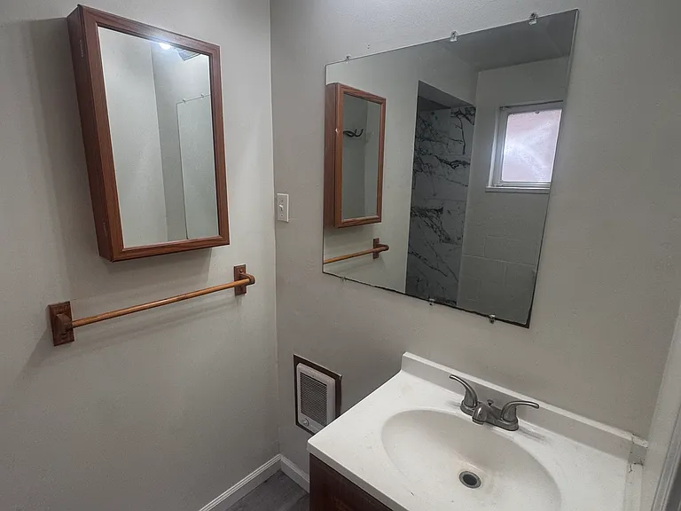 1031 Estudillo St #1025 — Photo 7