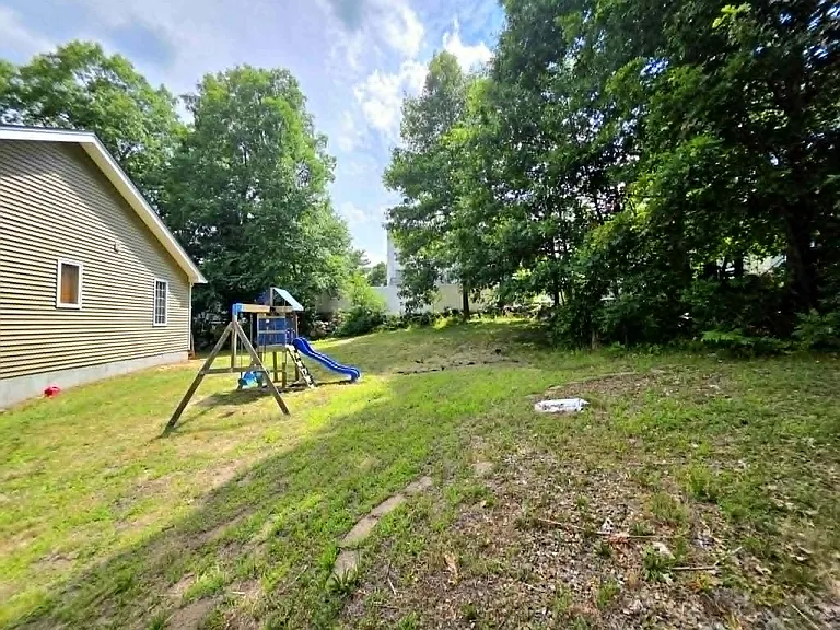 141 South St — Photo 29