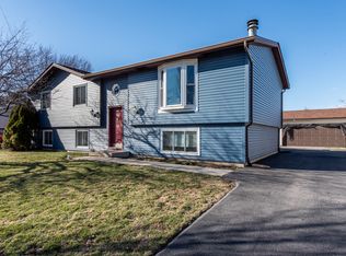 4008 Tartan Trl, Zion, IL 60099