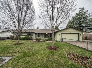 3460 Edella St, Central Pt, OR 97502