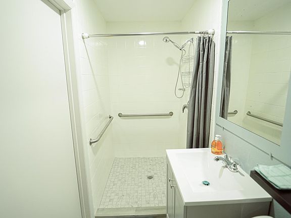 5th image of 4526 Kirkland Blvd
