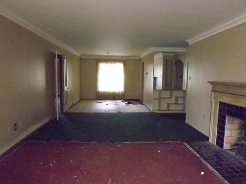 3rd image of 24885 Larges Dr