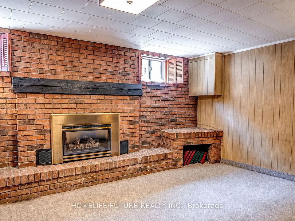 1st image of 7 Stonehenge Cres #Basement