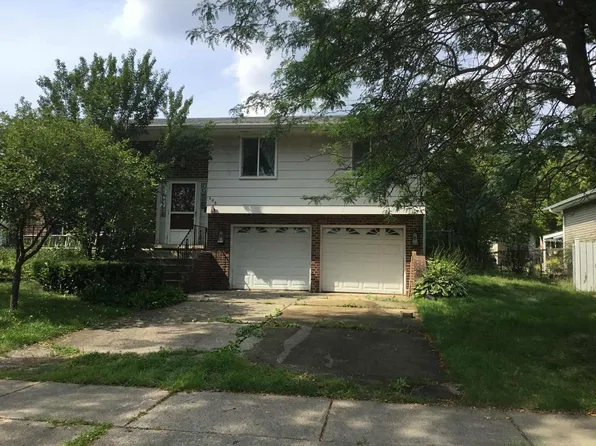 408 Desmond Dr, Schaumburg, IL 60193