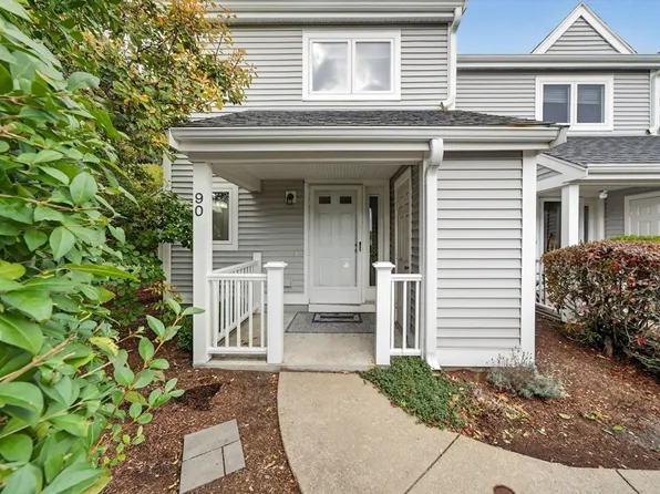 90 Westcliff Dr, Plymouth, MA 02360