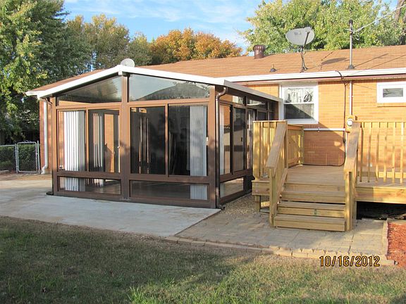2nd image of 410 Lisle Dr
