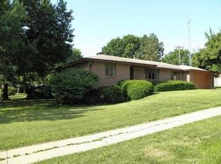 6425 Taylor Park Dr, Lincoln, NE 68510