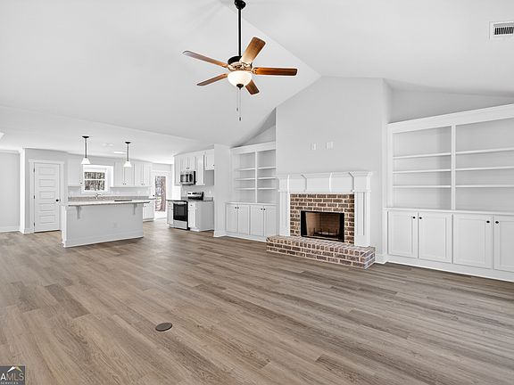 3rd image of 159 Mockingbird Ln #16
