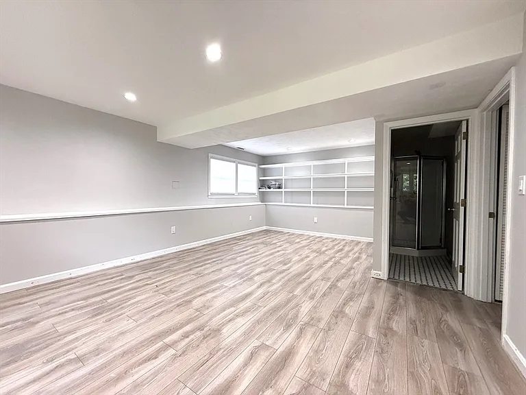 13 Westwood St #1 — Photo 26