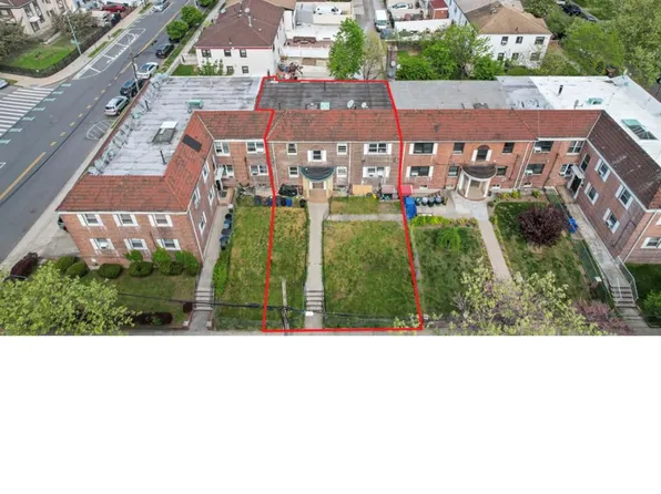 6337 110th Street, Forest Hills, NY 11375