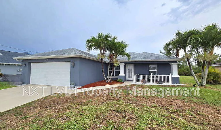 3105 Van Buren Pkwy — Photo 1