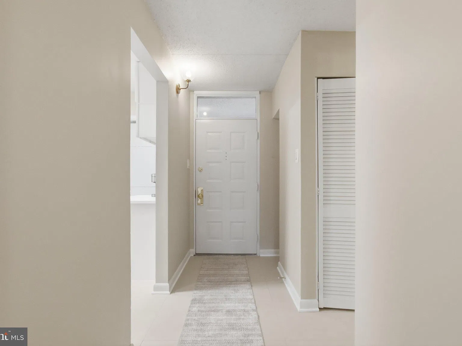Lakeview — Photo 3