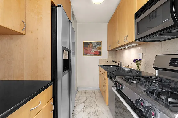 Sold by Compass | media 4