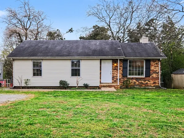 199 Township Dr, Hendersonville, TN 37075