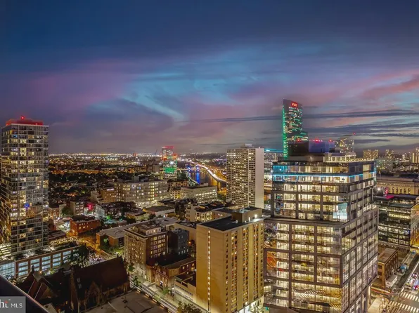 2101 Market St Unit 2803, Philadelphia, PA 19103