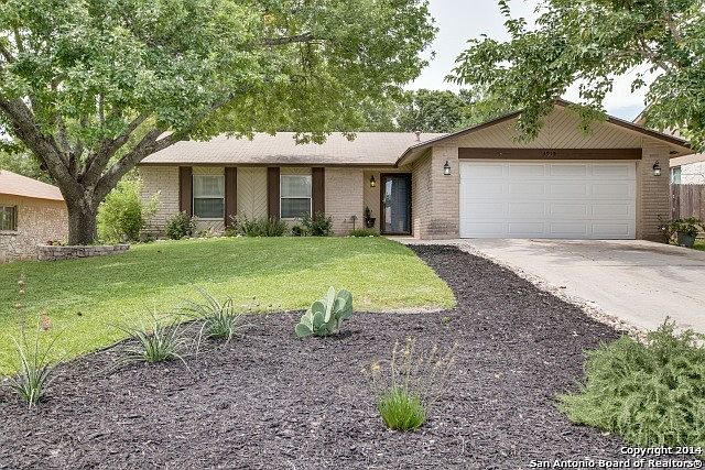 1st image of 3915 Briarcrest Dr