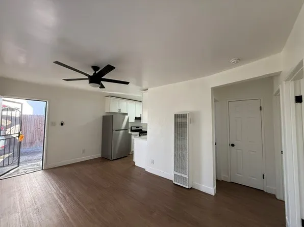 213 W. 88th Pl. - 211.5, 211 1/2 W 88th Pl, Los Angeles, CA 90003