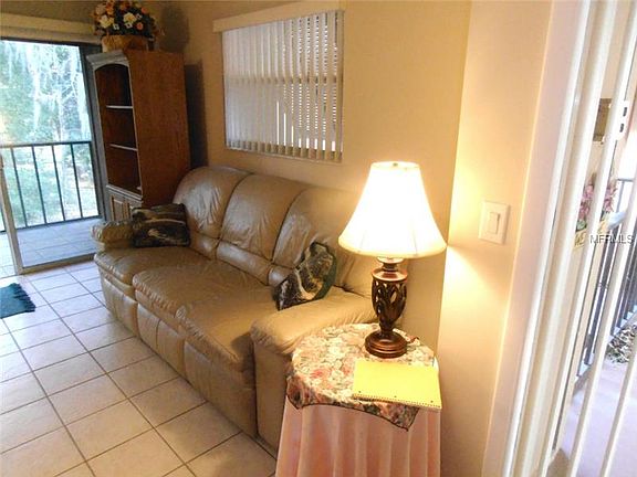 4th image of 100 Sweetgum Woods Ct APT 11B