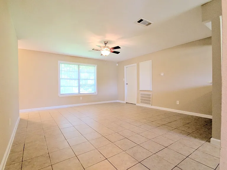 10962 Buffum St — Photo 11