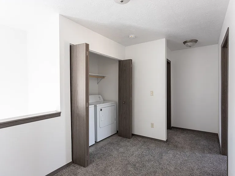 Willows East Commons — Photo 16