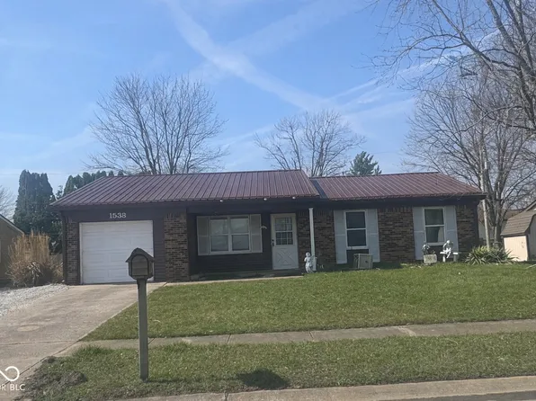 1538 Canterbury Dr, Shelbyville, IN 46176