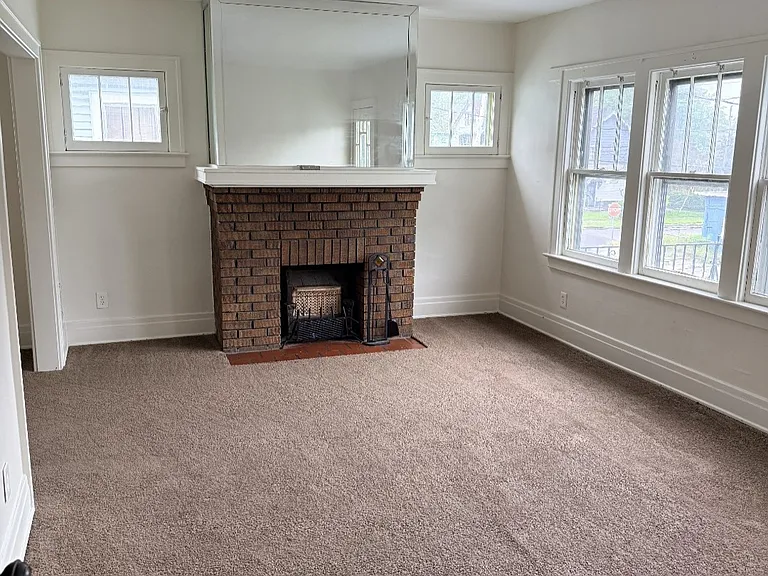 450 Cambridge Ave #2 — Photo 8