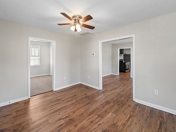 4th image of 132 Jenks St