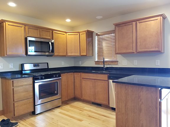 2nd image of 4443 Glenwood Dr