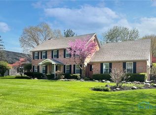 6115 Forest Edge Dr, Whitehouse, OH 43571