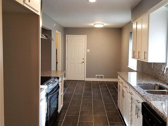 4th image of 1518 Lexington Dr