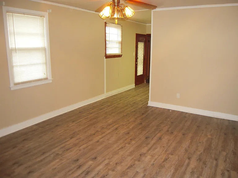 3445 Texas St — Photo 3