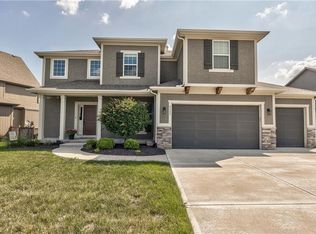 8423 Redbird St, Shawnee, KS 66227