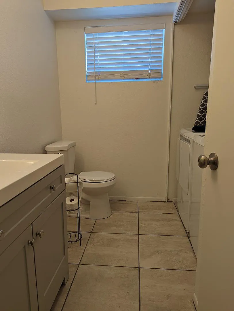 3 bed, 2.5 bath, 1340 sqft, $1,900 — Photo 4