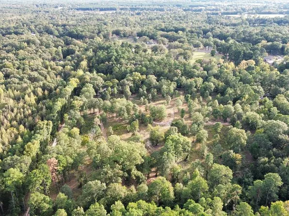 310 Shell Dr, Texarkana, AR 71854