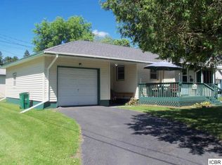 315 NE 6th St, Grand Rapids, MN 55744