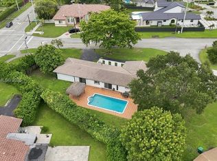 Virginia Pines, Miami, FL 33176