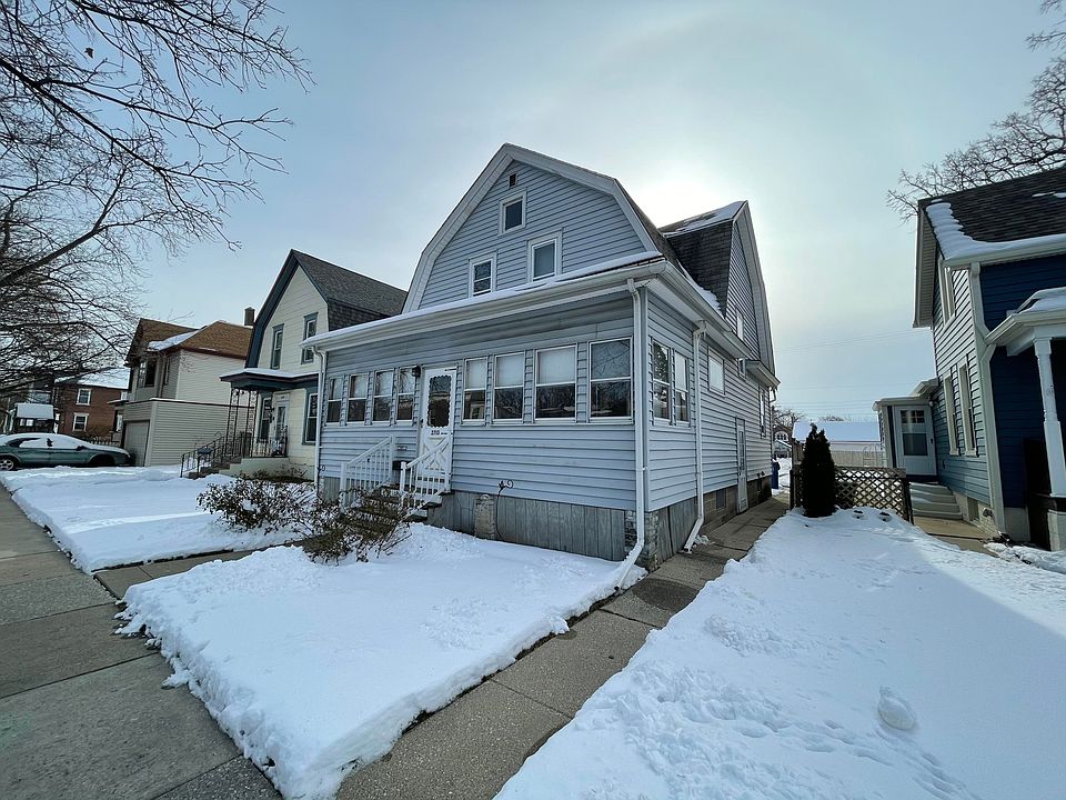 2nd image of 2713 Wright Ave