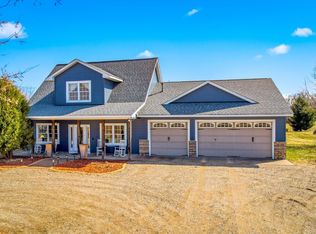 46461 Tucker St NE, Cambridge, MN 55008