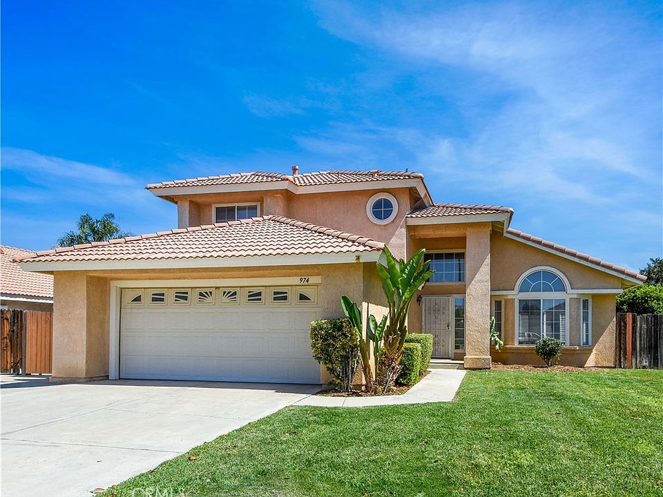 1st image of 974 Peridot Ave