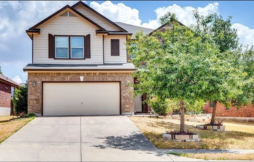 1109 Renaissance Trl