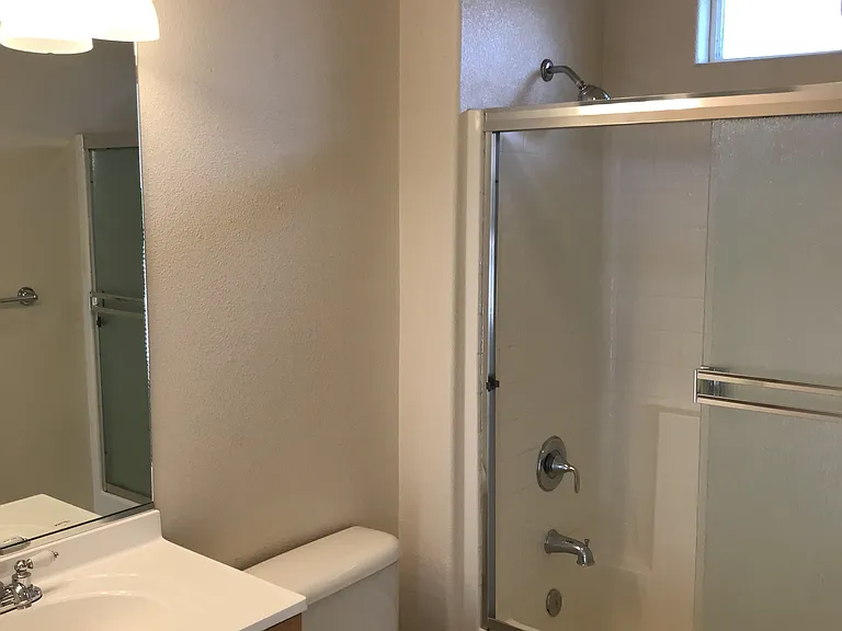 324 Stevenson St — Photo 15